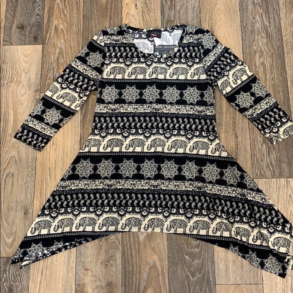 Shirt with elephant print